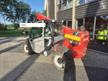 رافعة شوكية تلسكوبية Manitou