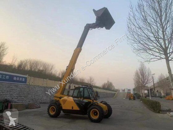 رافعة شوكية تلسكوبية  Forklift