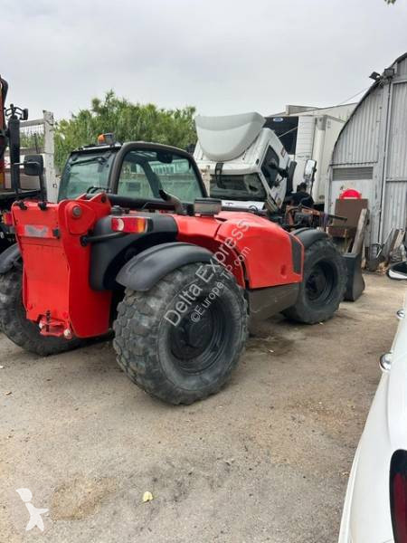 رافعة شوكية تلسكوبية Manitou MT932
