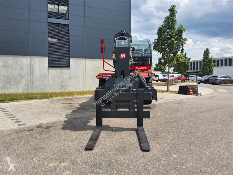 Teleskopisk truck Magni RTH 8.51