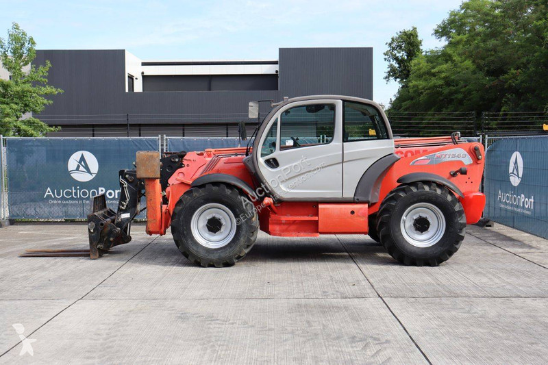 Телескопический погрузчик Manitou