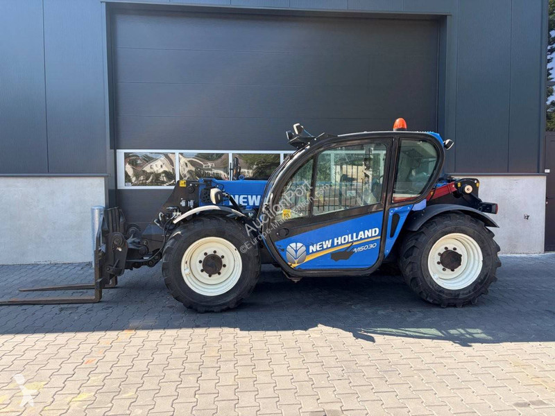Телескопический погрузчик New Holland LM5030