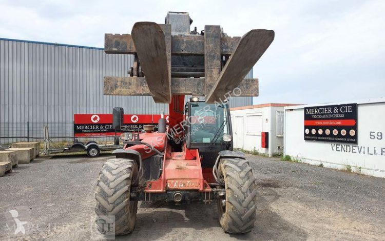رافعة شوكية تلسكوبية Manitou