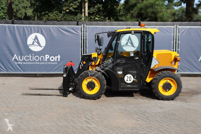 Телескопический погрузчик JCB 514-40 CON