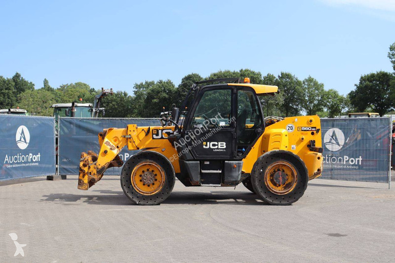 Телескопичен товарач JCB 560-80