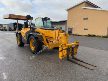 Empilhador telescópico JCB