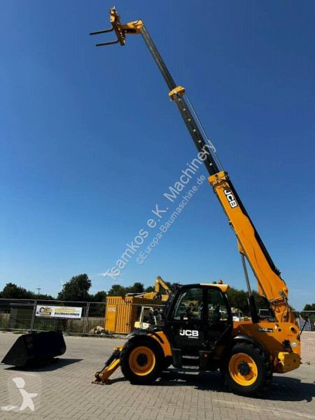 Carretilla telescópica JCB HiViz...