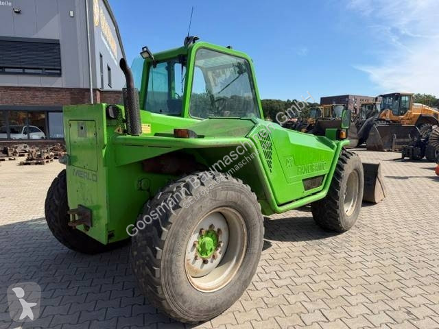 Телескопичен товарач Merlo P 32.7