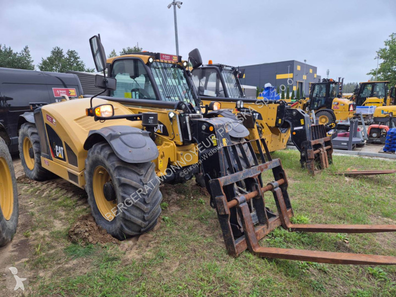 Încărcător telescopic Caterpillar TH3510D