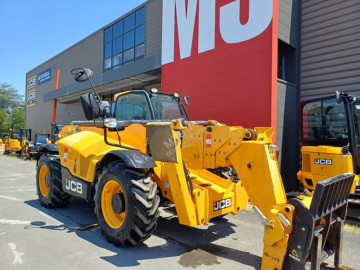 Chariot télescopique JCB