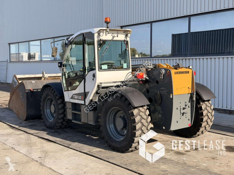 Carretilla telescópica Liebherr  T33-10S