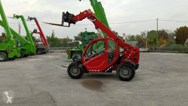 Телескопический погрузчик Manitou