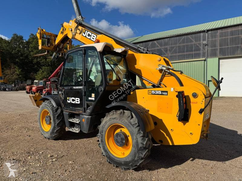 Chariot télescopique JCB