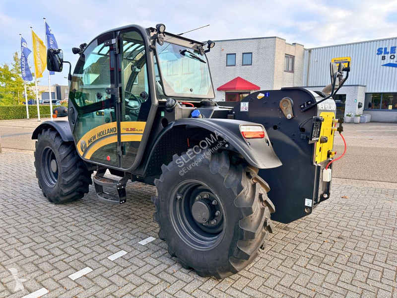Teleskopický vozík New Holland TH6.36 Plus 4WD