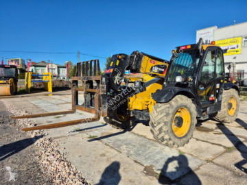 Teleskopický vozík Caterpillar TH3510D