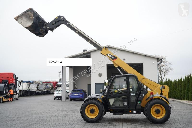 Телескопичен товарач Caterpillar C