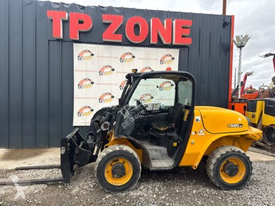Chariot télescopique JCB