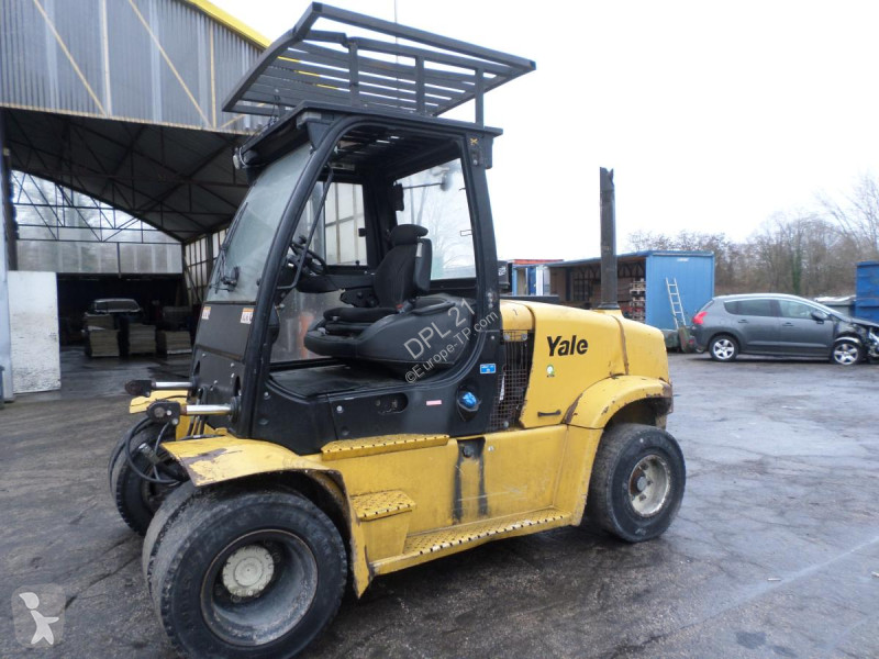 Chariot télescopique Yale GDP80VX