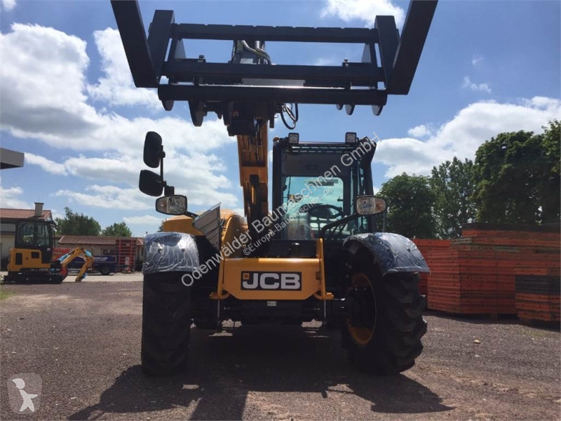 Încărcător telescopic JCB 525-60
