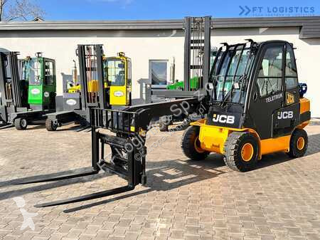 Încărcător telescopic JCB