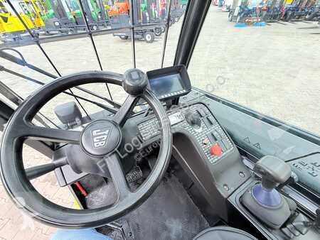 Încărcător telescopic JCB