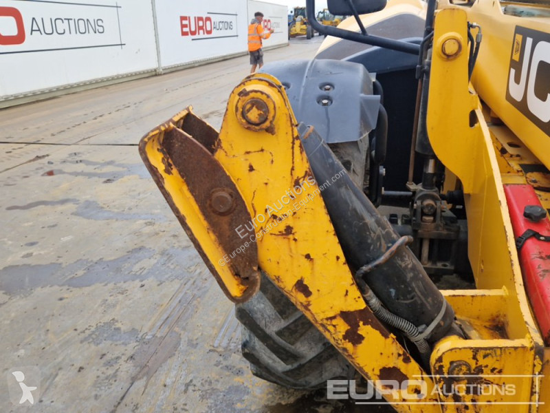 رافعة شوكية تلسكوبية JCB 540-140 Hi Viz