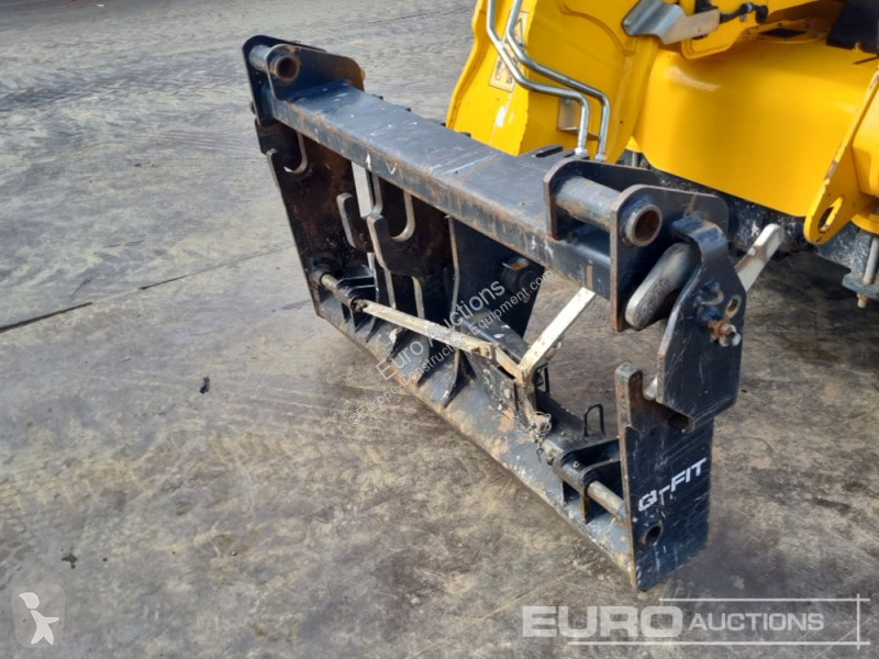 Teleskopický vozík JCB 525-60 Hi Viz