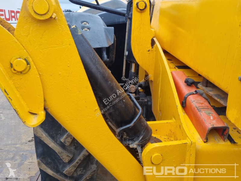 Teleskopický vozík JCB 535-140 Hi Viz