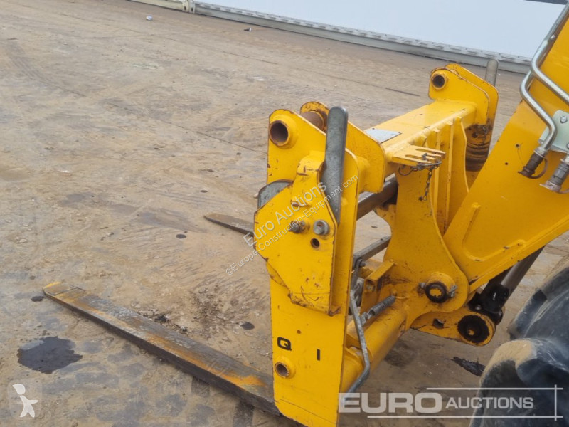 Teleskopický vozík JCB 535-95