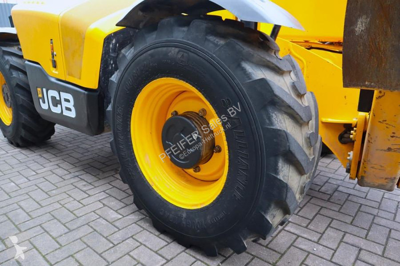 رافعة شوكية تلسكوبية JCB HI VIZ Diesel Stage V,...
