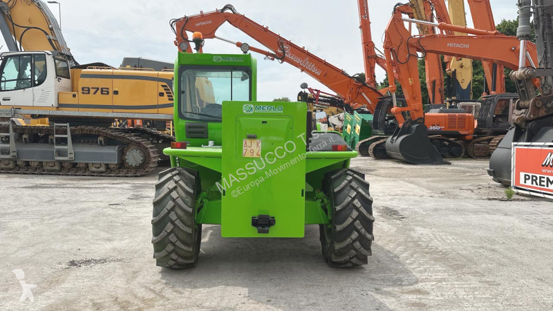 Teleskopický manipulátor Merlo P38.13 PLUS