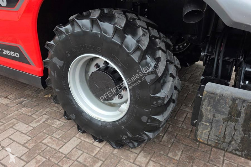 رافعة شوكية تلسكوبية Manitou MRT2660 360 160Y...