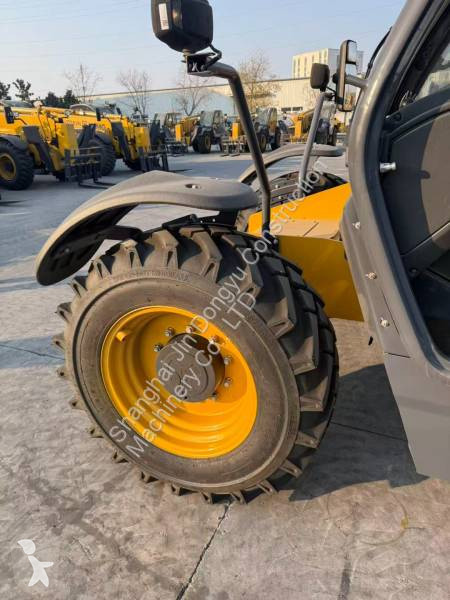 XCMG XC6-3007V telescopic handler