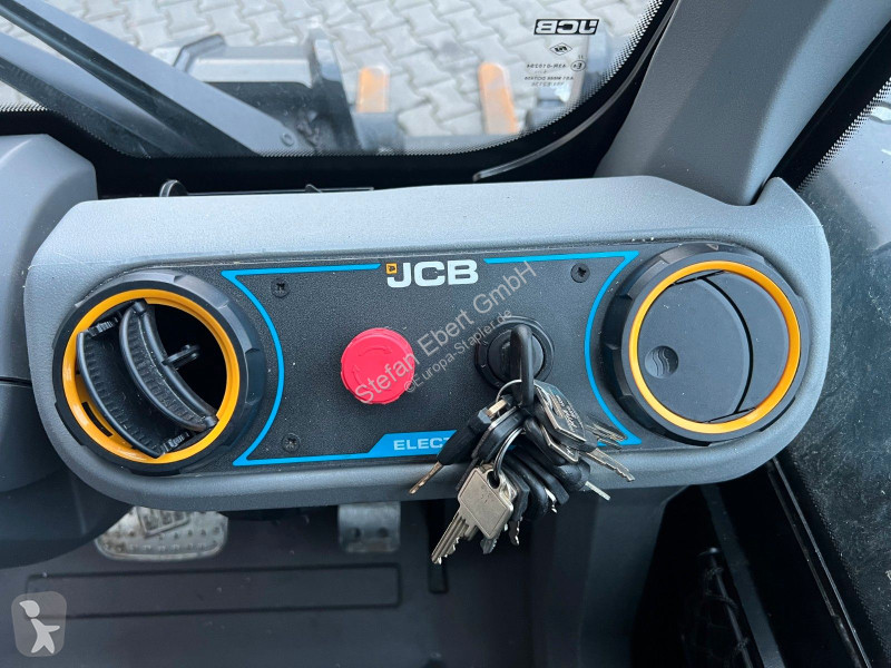 رافعة شوكية تلسكوبية JCB 35-22E Teletruck / nur...