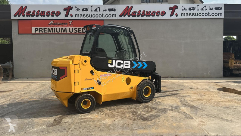 Sollevatori telescopici JCB 30-19E 4x2