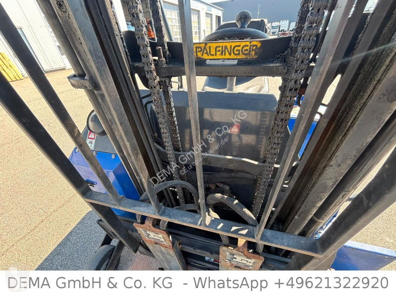 رافعة شوكية محمولة Palfinger F3 151...