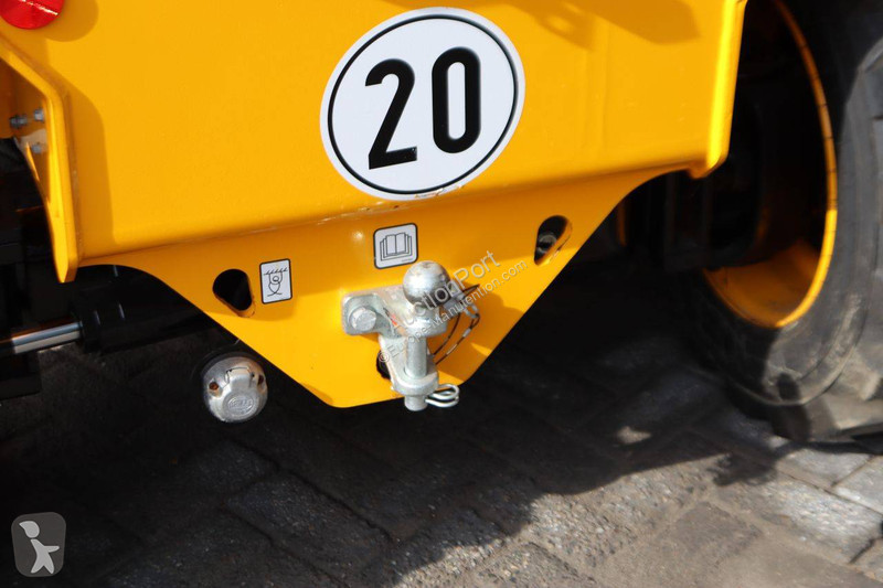Телескопический погрузчик JCB 514-40 CON