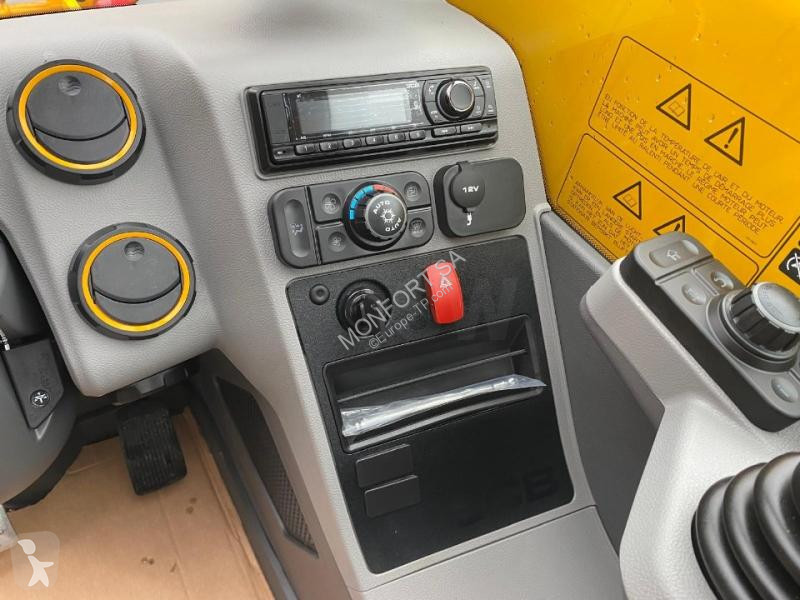 Empilhador braço telescópico  JCB  538-60 AGX DTVT