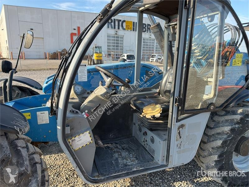 伸缩臂叉车 Genie Telehandler
