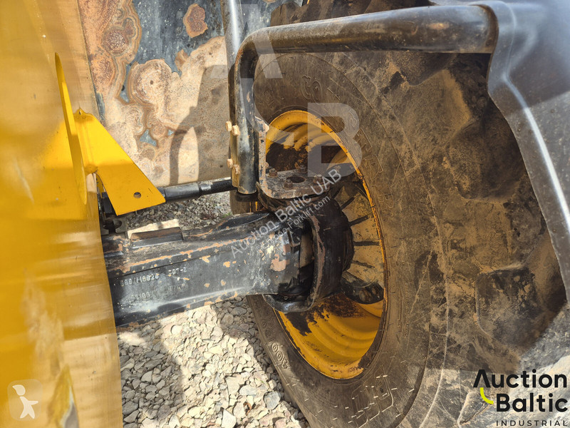 Teleszkópos targonca JCB
