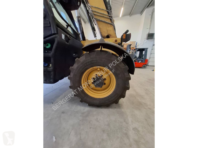 Teleskopický vozík Caterpillar TH3510D