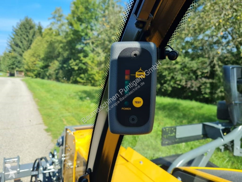 رافعة شوكية تلسكوبية Liebherr T 32-7