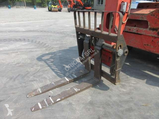 Teleskopisk truck Manitou MRT 18.50