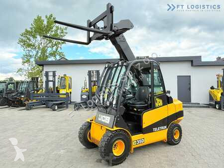 Încărcător telescopic JCB