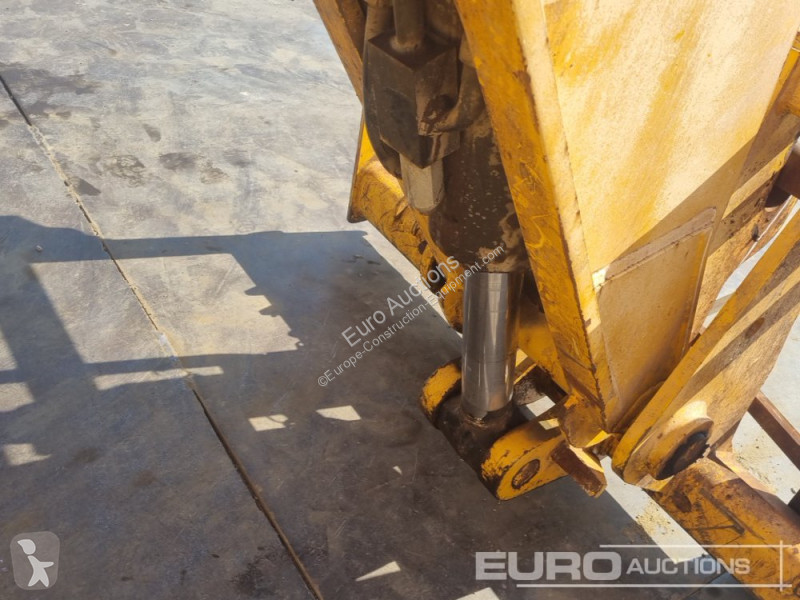 رافعة شوكية تلسكوبية JCB 540-140 Hi Viz