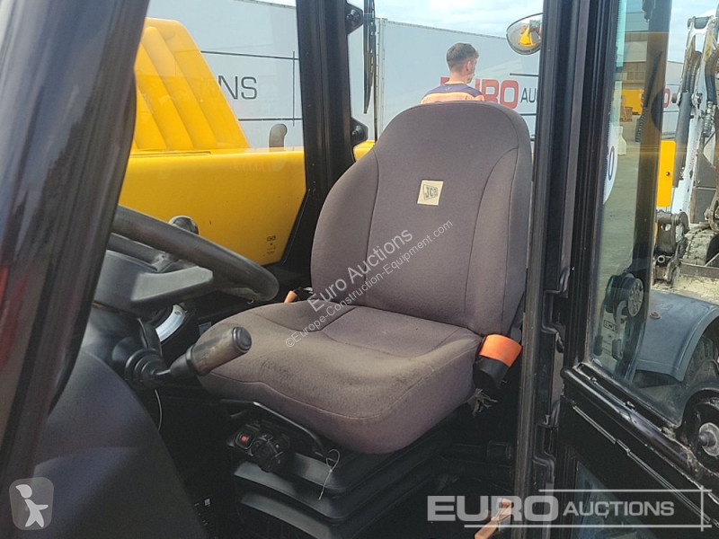 Teleskopický vozík JCB 525-60 Hi Viz