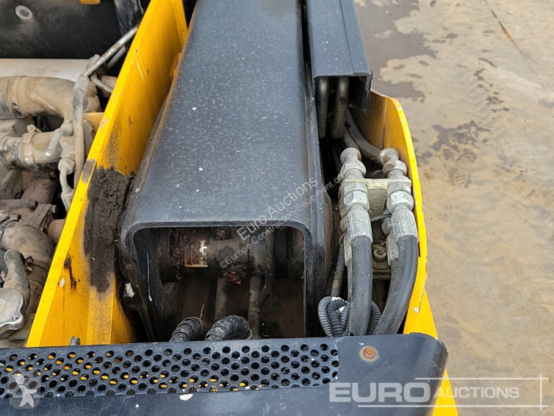 Teleskopický vozík JCB 520-40