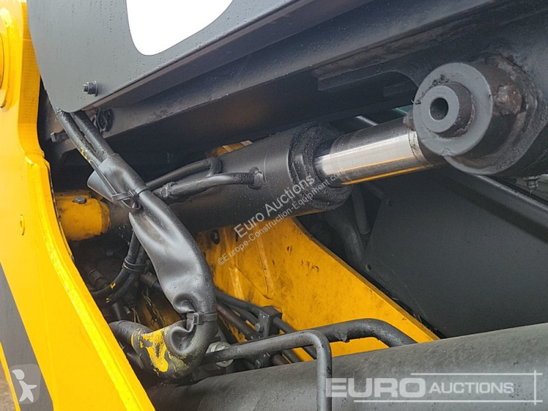 Încărcător telescopic JCB