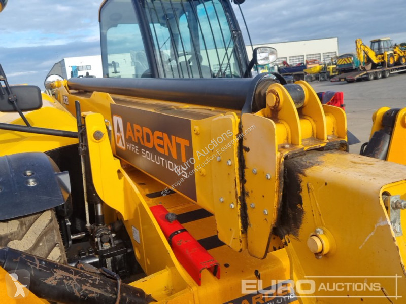 رافعة شوكية تلسكوبية JCB 540-140 Hi Viz
