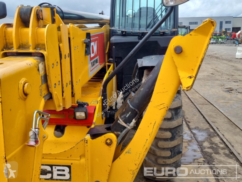 Teleskopický vozík JCB 540-170